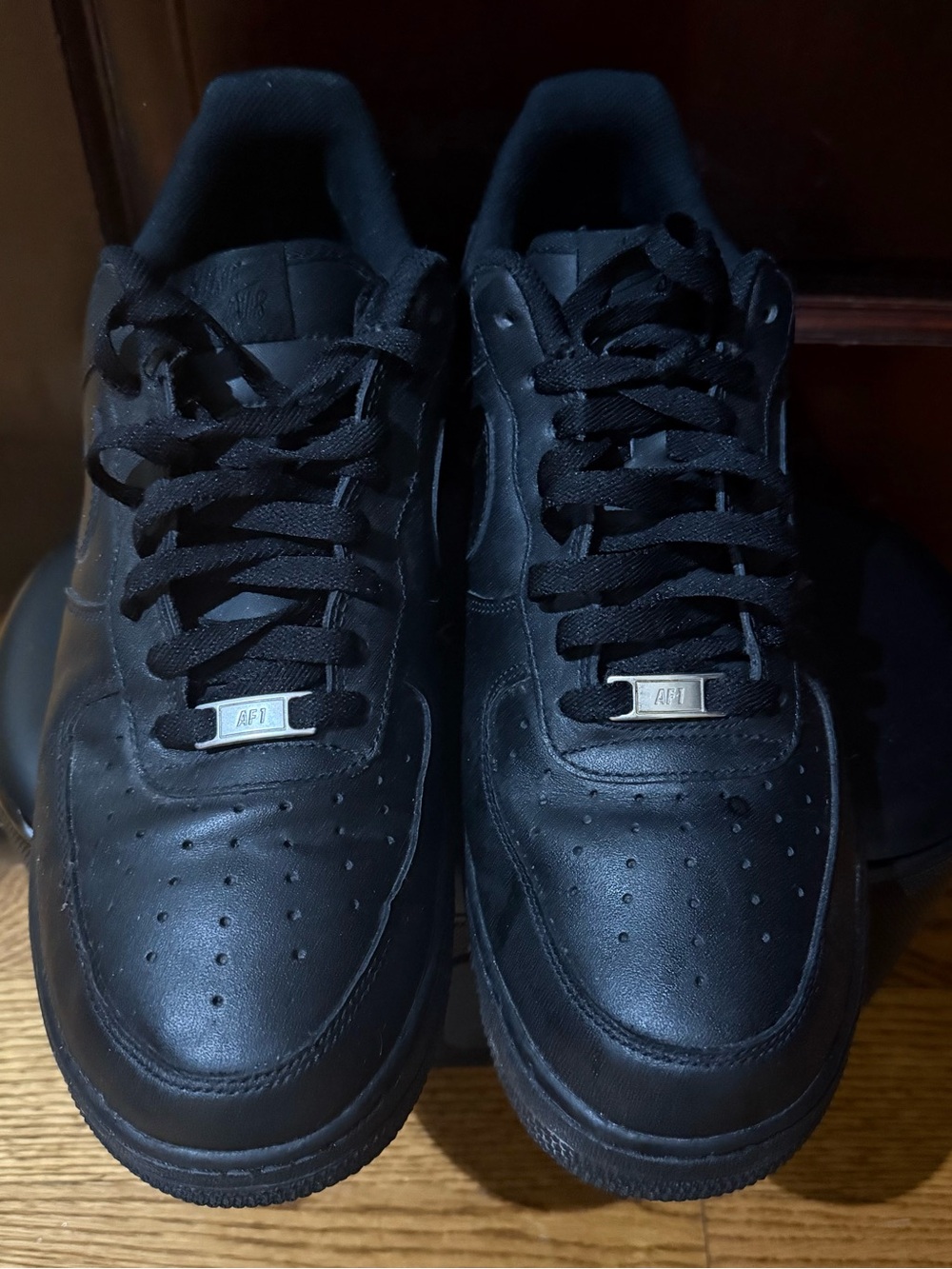Men's Black Leather Low-Top Casual Sneakers